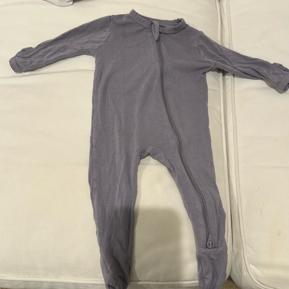 Kyte Baby EUC zippered footie